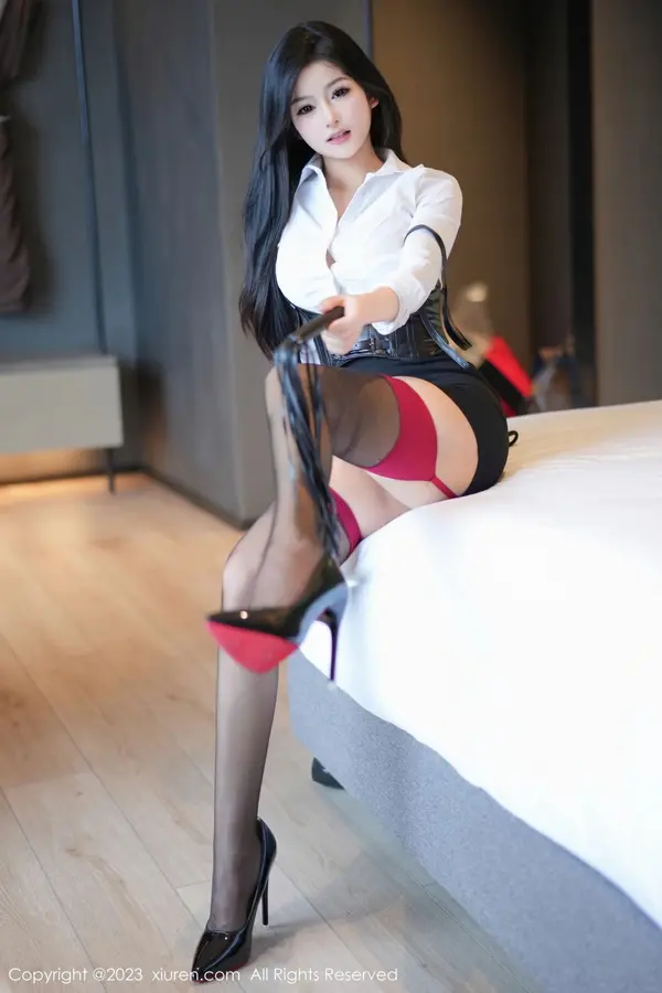 Vol. 07678 谭小灵(100P)
