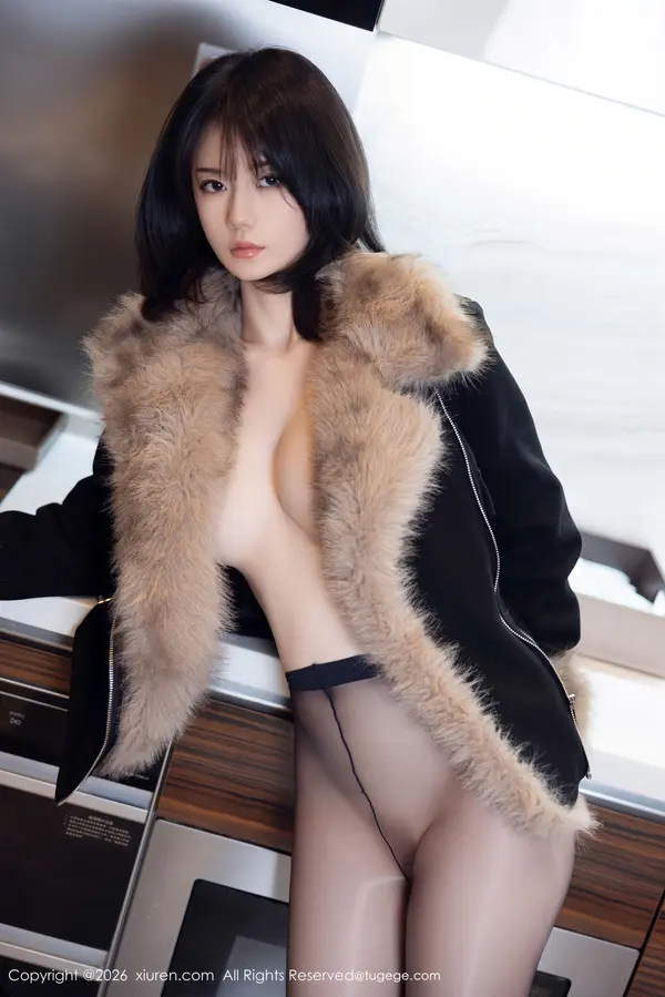 Vol. 11215 凌七七(63P)
