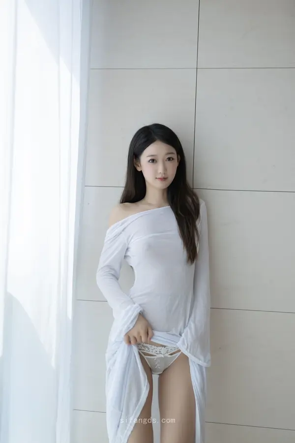 Vol. 9840 唐安琪《私购流出》(93P + 2V)
