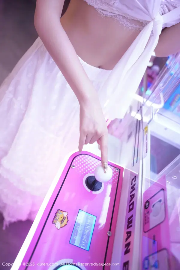 Vol. 10791 拍黄瓜girl(75P)