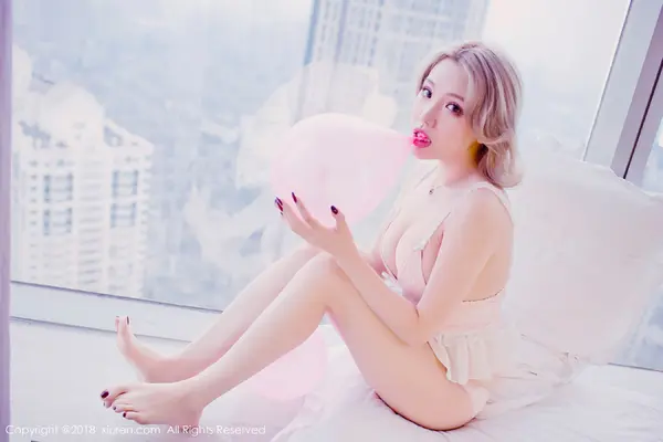 Vol. 01043 黄楽然(46P)