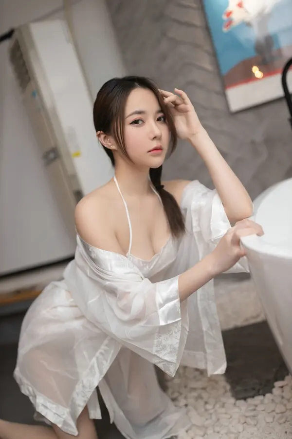 鱼子酱Fish《牛奶浴》(80P)