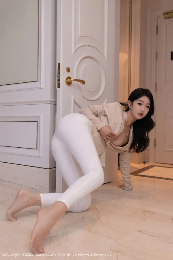 Vol. 11053 唐安琪(85P)