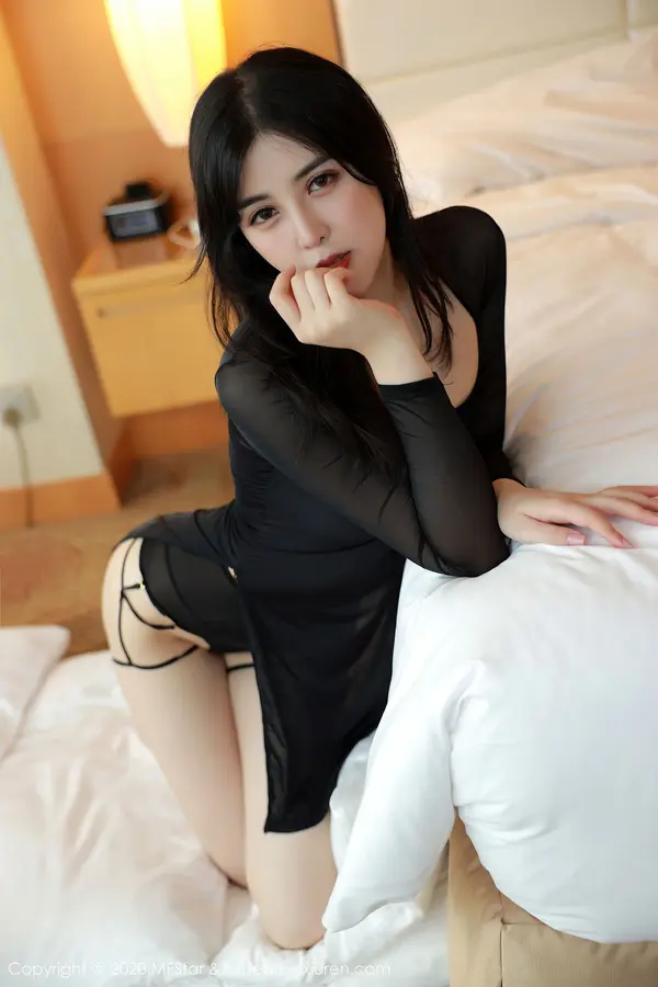 Vol. 0352 韩静安(49P)