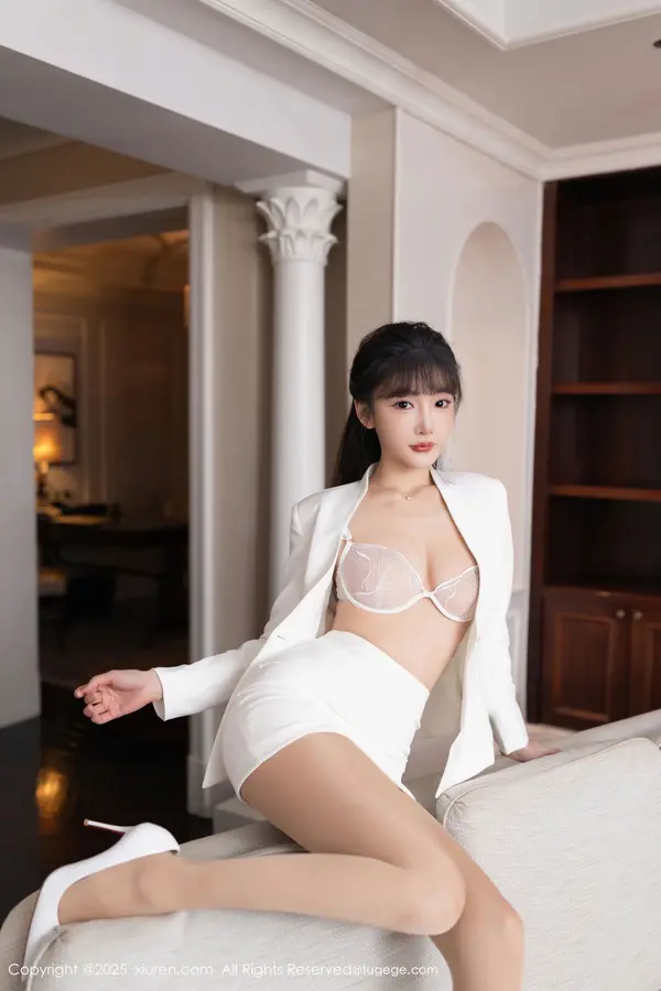 Vol. 11042 陆萱萱(81P)