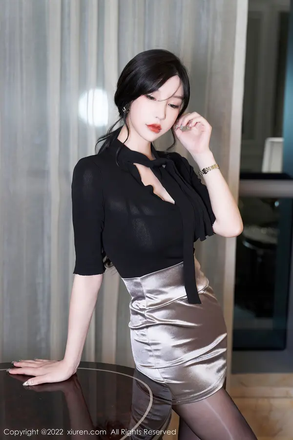 Vol. 05777 周于希Sally(90P)