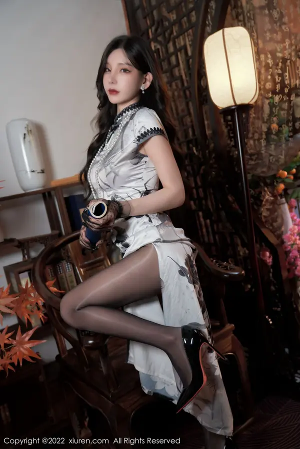 Vol. 04608 周于希Sally(77P)