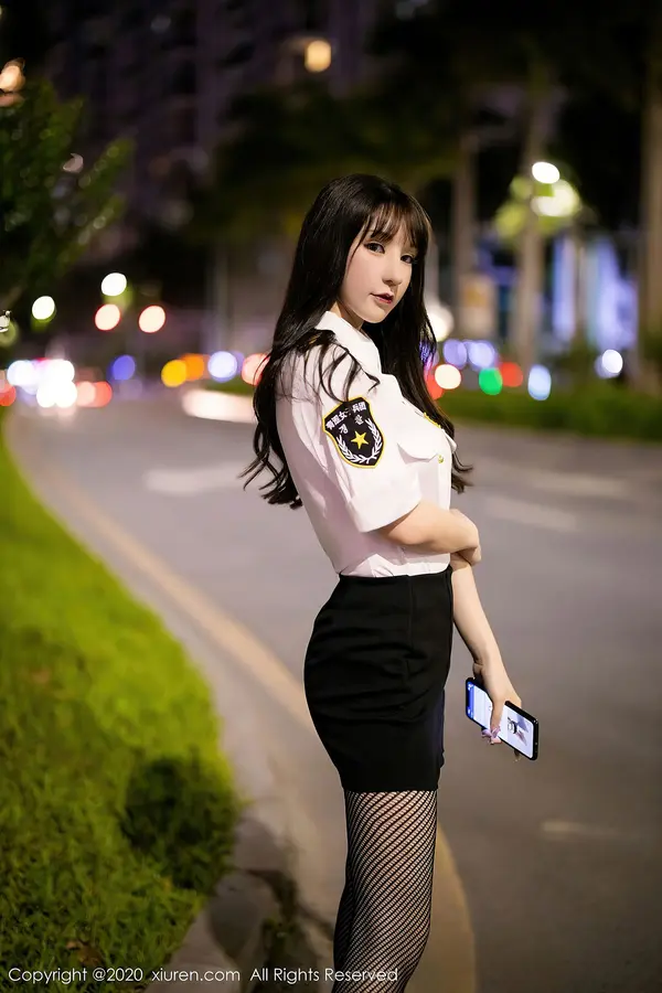 Vol. 02820 周于希Sandy(51P)