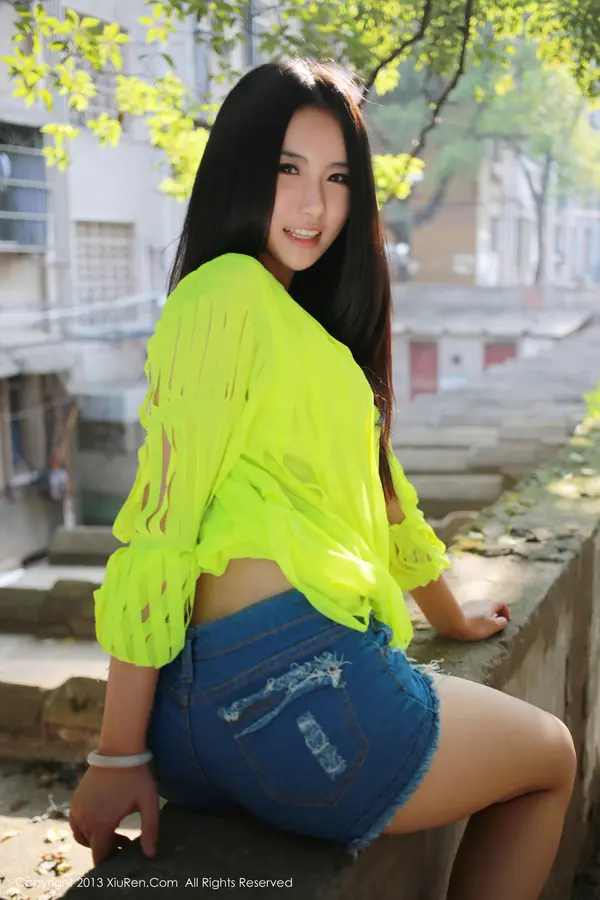 Vol. 00017 MOON嘉依(81P)