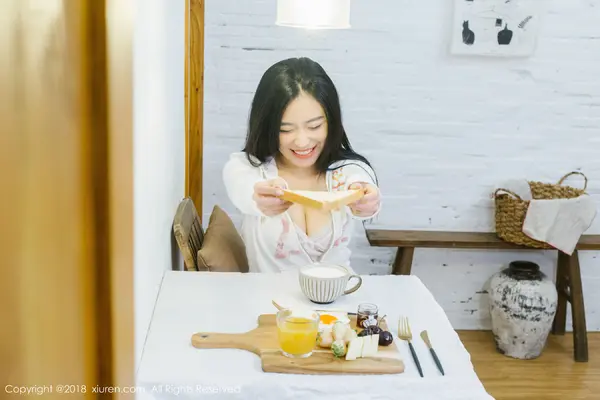 Vol. 01024 许诺Sabrina(83P)