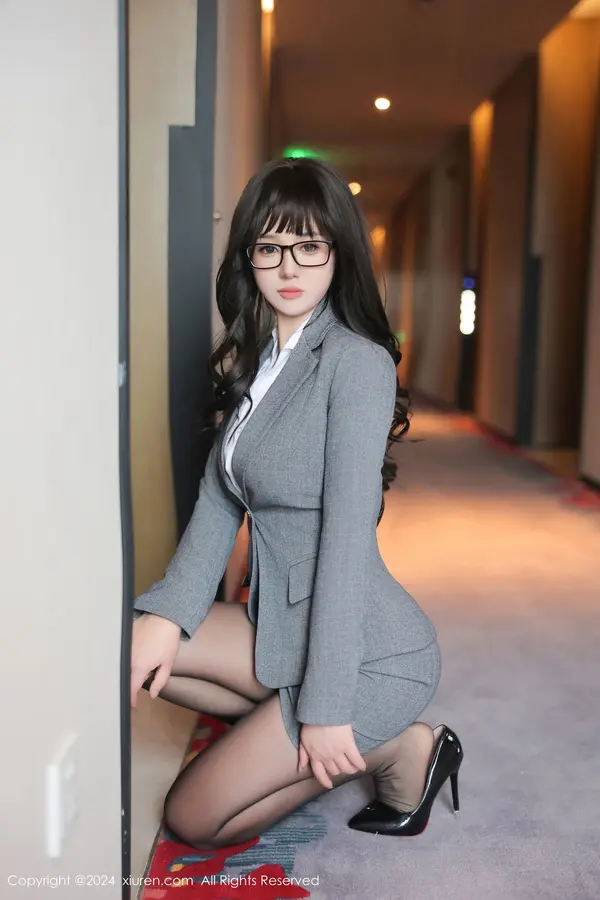 Vol. 08496 金小依(83P)