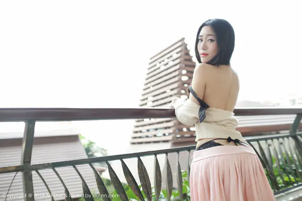 Vol. 0048 兜豆靓Youlina(52P)