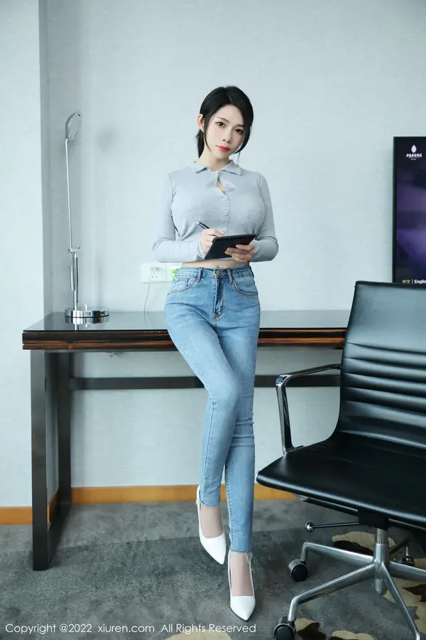 Vol. 04711 娜娜子呀(73P)