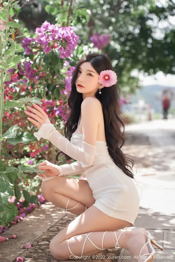 Vol. 05271 周于希Sally(90P)