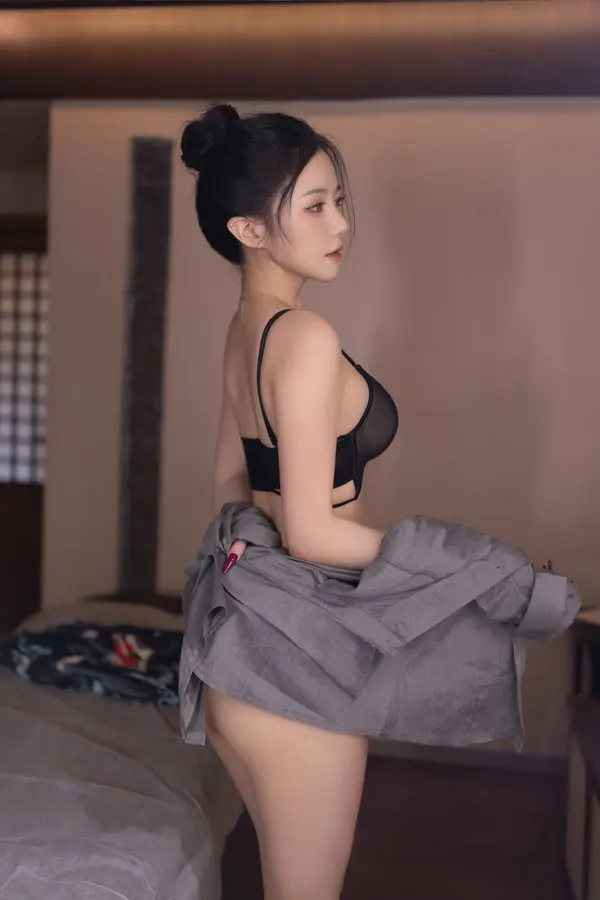 Vol. 10635 鱼子酱Fish《私购流出》(120P)
