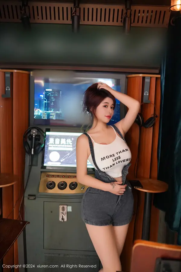 Vol. 08506 美七Mia(100P)