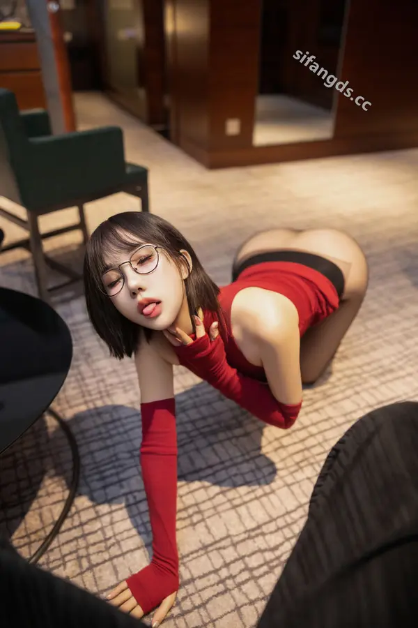 Vol. 9096 波巧酱《私购流出》(85P + 3V)