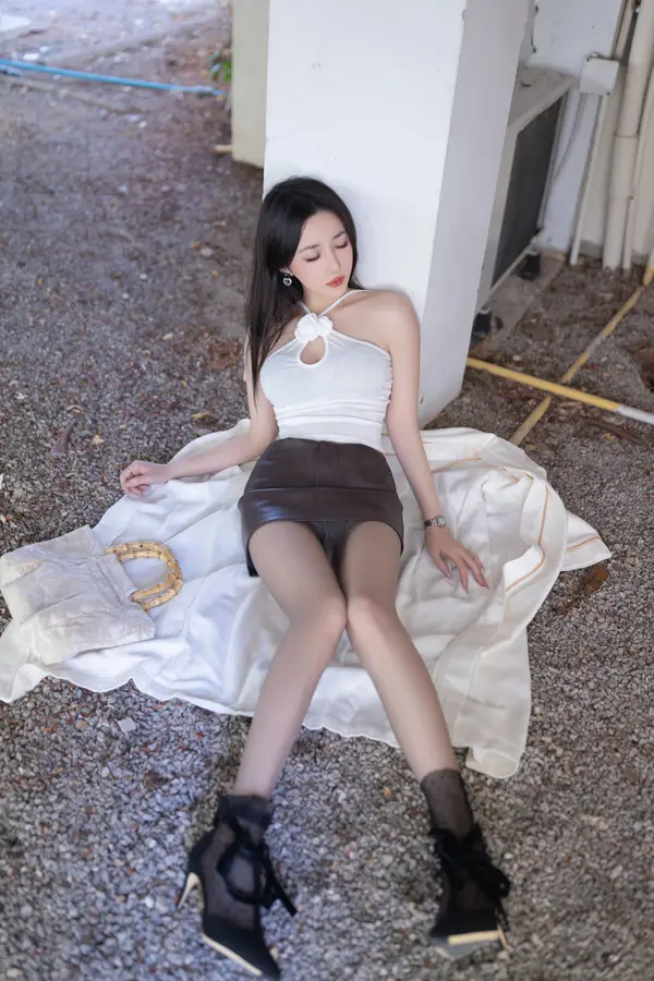 鱼子酱Fish《尾随》(104P)