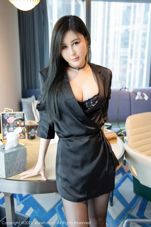 Vol. 03806 闫璐璐(41P)