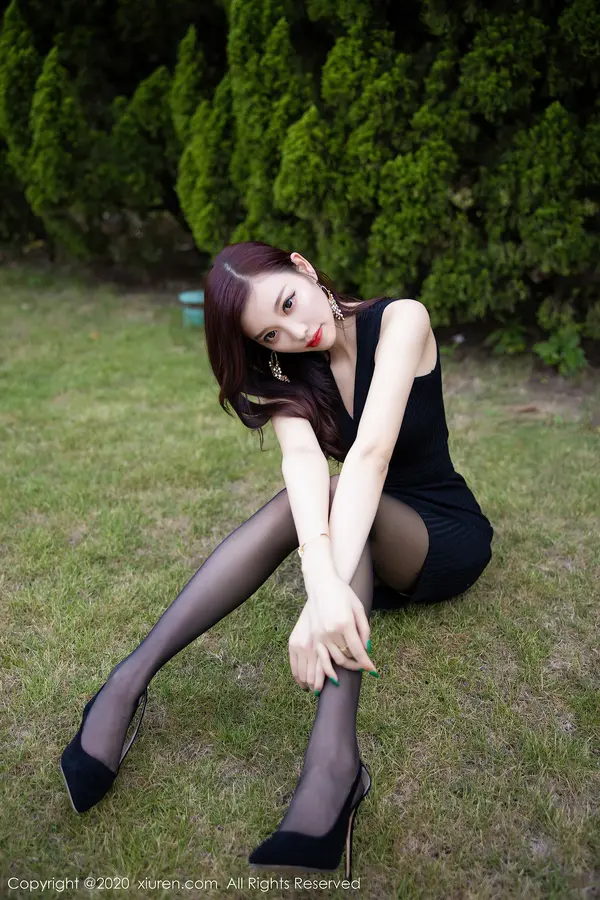 Vol. 02648 杨晨晨sugar(77P)