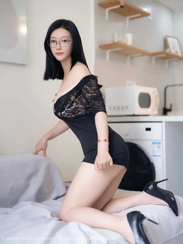 Vol. 10796 雅茹老师(72P)