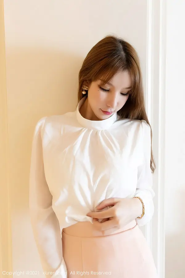 Vol. 03063 周于希Sandy(123P)