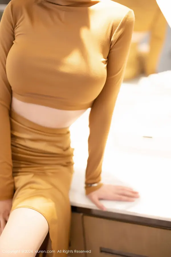 Vol. 08574 玥儿玥(82P)