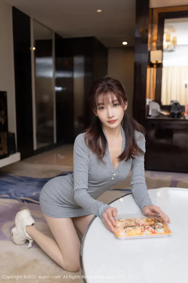 Vol. 10049 陆萱萱(81P)