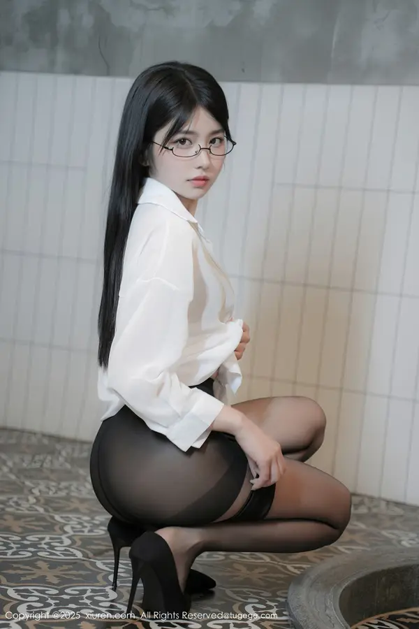 Vol. 10601 美少女@(52P)
