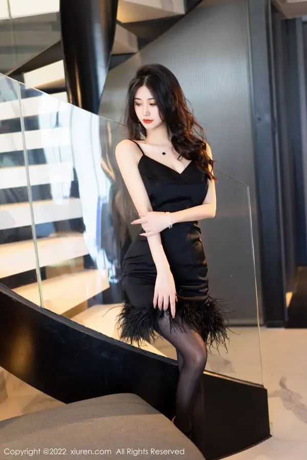Vol. 05906 laura阿姣(92P)