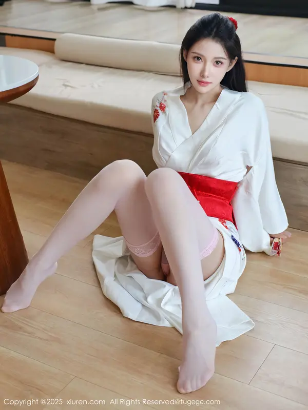 Vol. 10767 梨霜儿(84P)