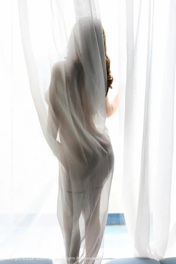 Vol. 08813 小海臀Rena(72P)