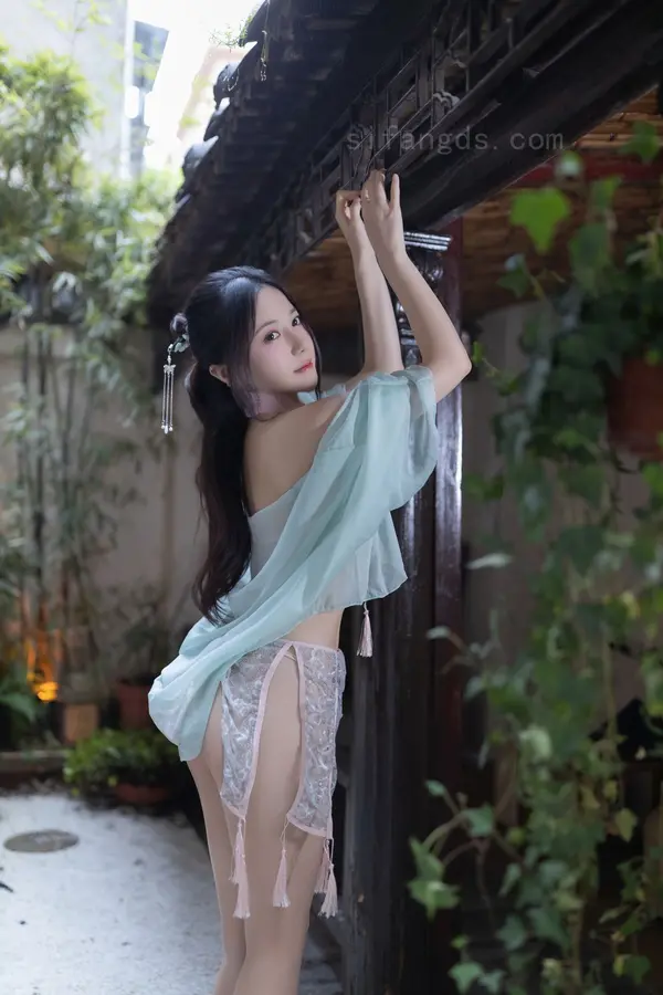 鱼子酱Fish《花瓣浴》(120P)
