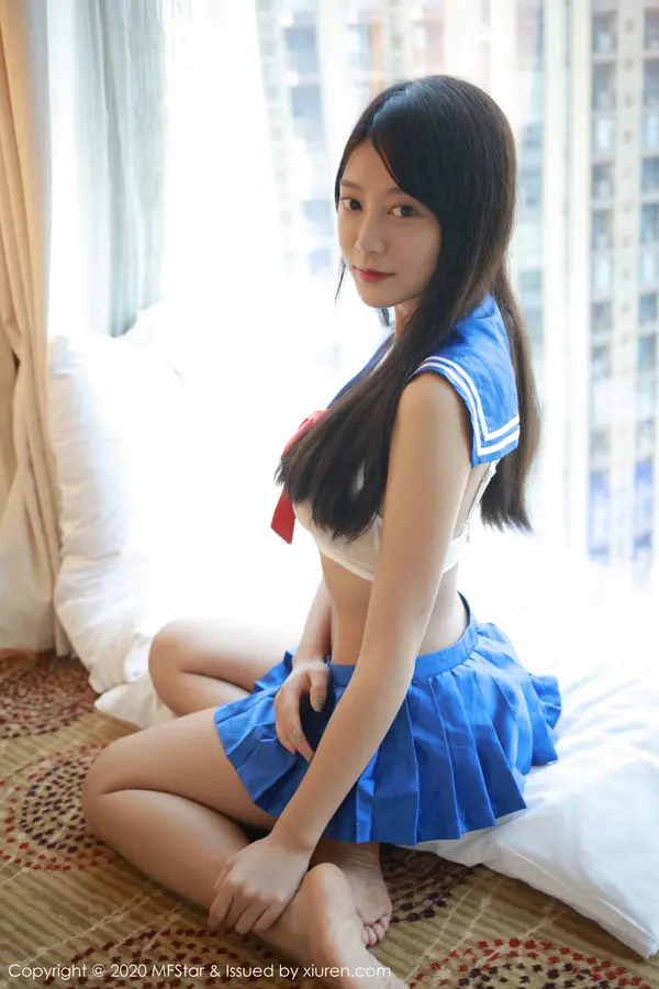 Vol. 0285 何嘉颖(42P)