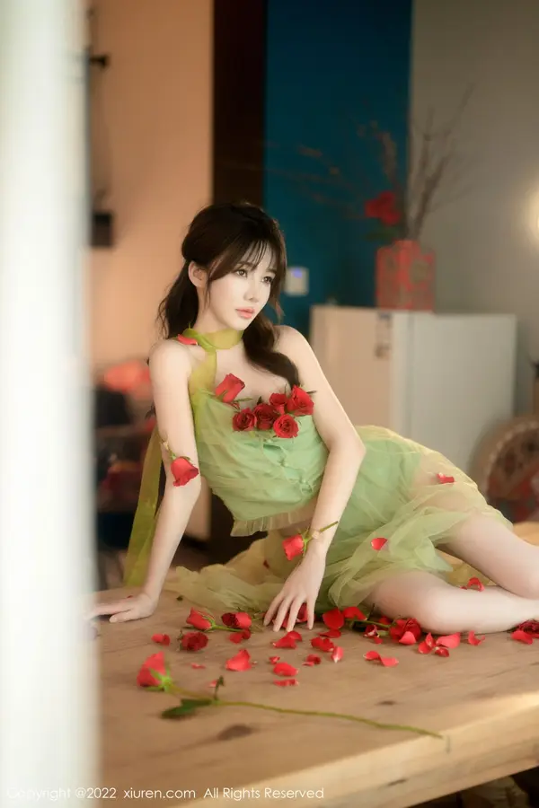 Vol. 05875 婠婠么(86P)