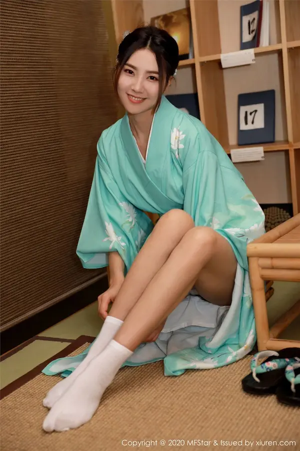 Vol. 0332 方子萱(73P)