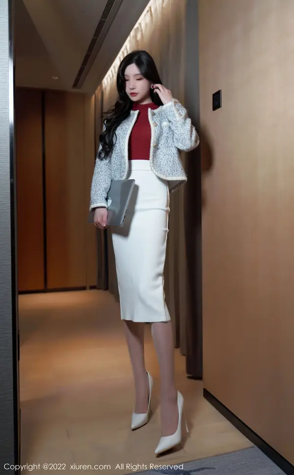 Vol. 04728 周于希Sally(77P)