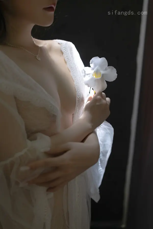 Vol. 10173 鱼子酱Fish《私购流出》(120P)