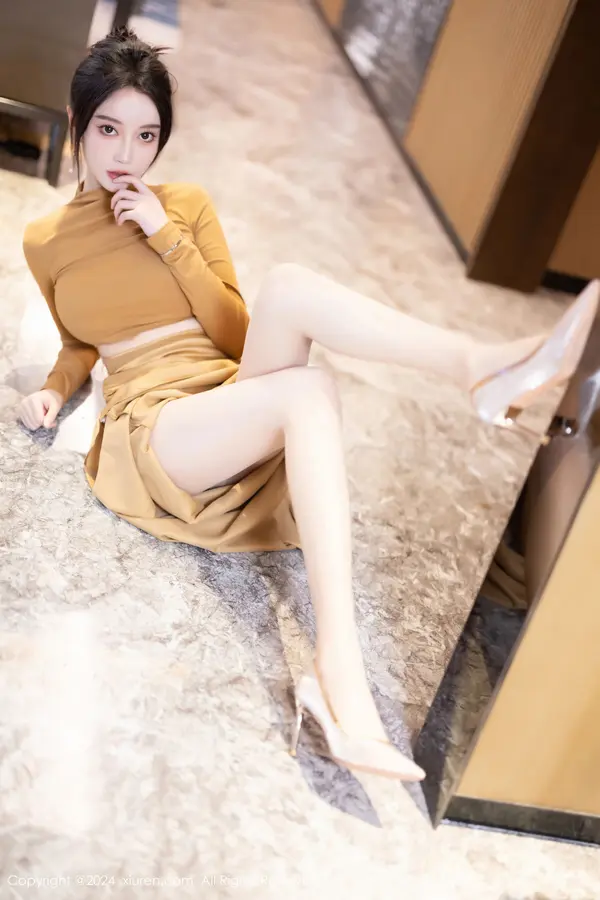 Vol. 08574 玥儿玥(82P)