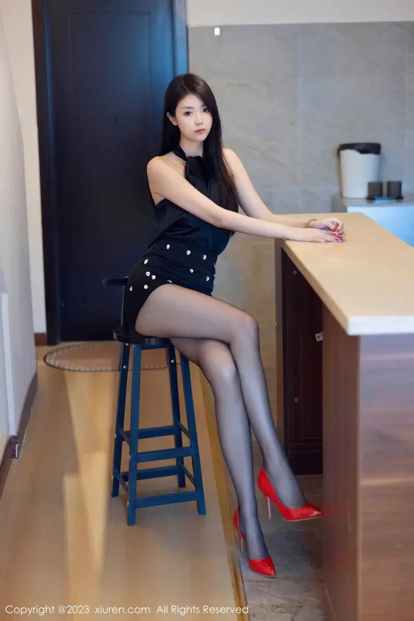 Vol. 07535 可乐Vicky(83P)