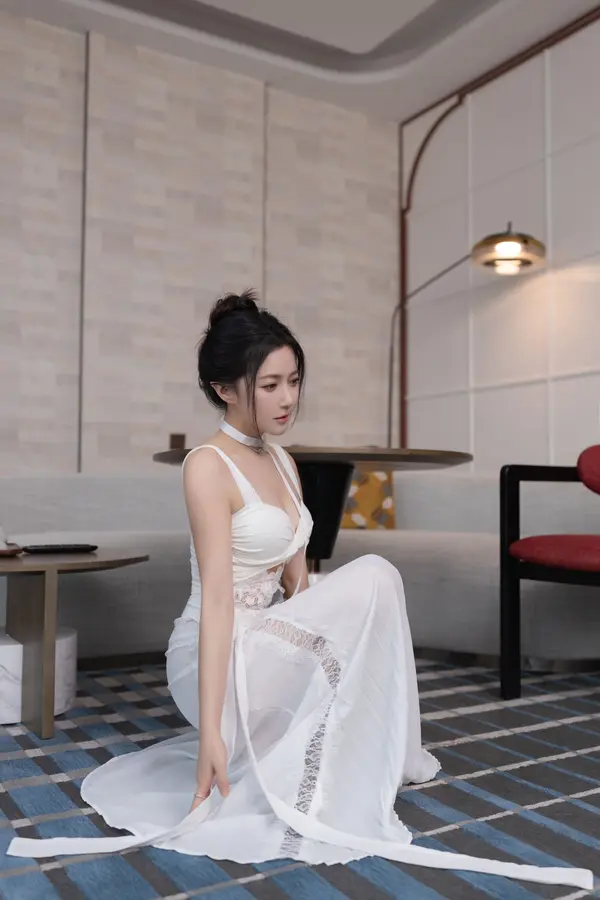 Vol. 10911 鱼子酱Fish《私购流出》(120P)