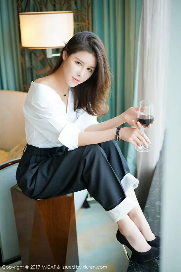 Vol. 0030 叶佳颐(45P)