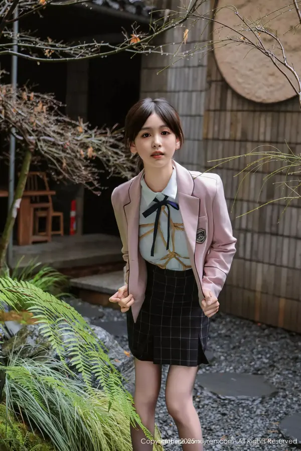 Vol. 09949 奶芙乔乔(73P)