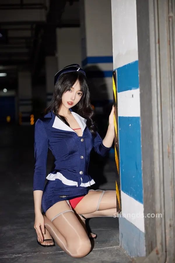 Vol. 9418 玥儿玥《私购流出》(93P + 6V)