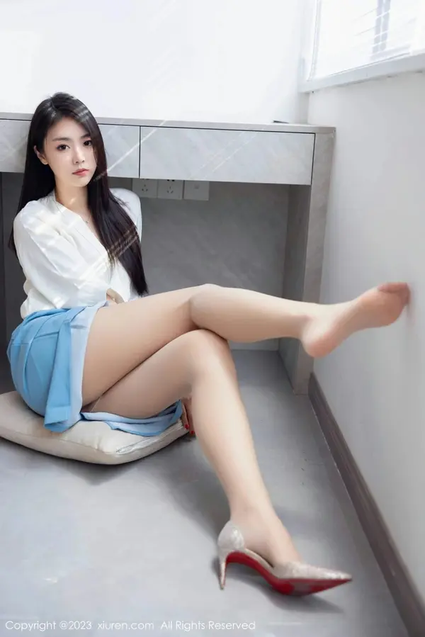 Vol. 07314 可乐Vicky(82P)