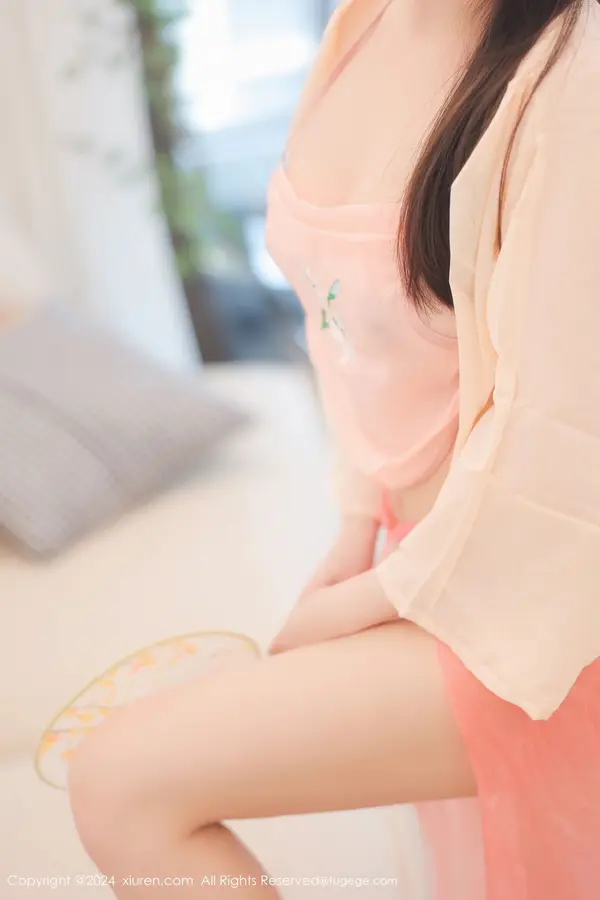 Vol. 08906 软软酱(90P)