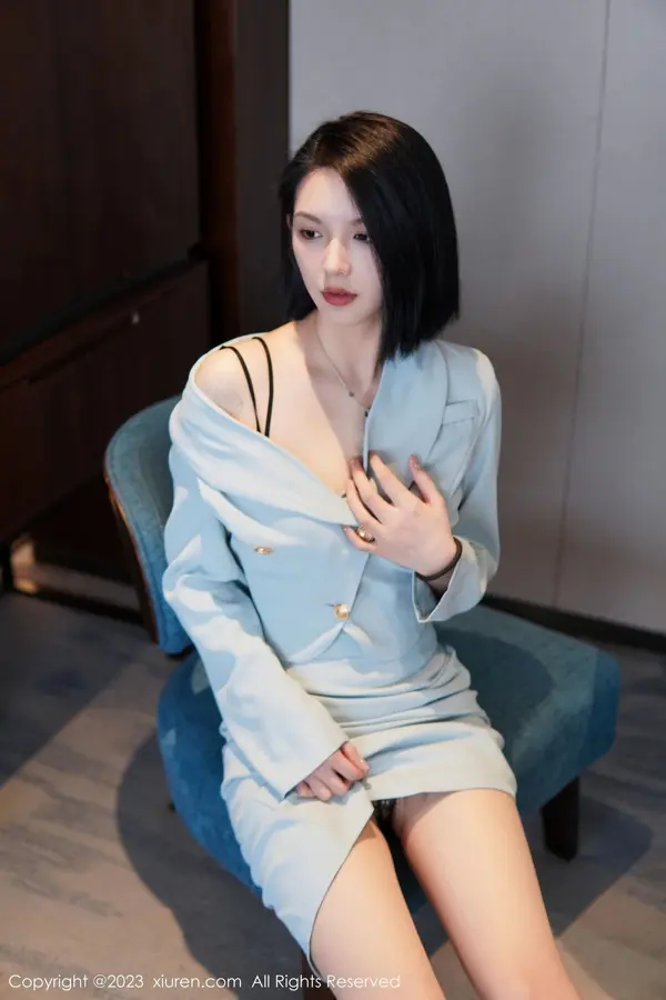 Vol. 06885 乔一一(75P)