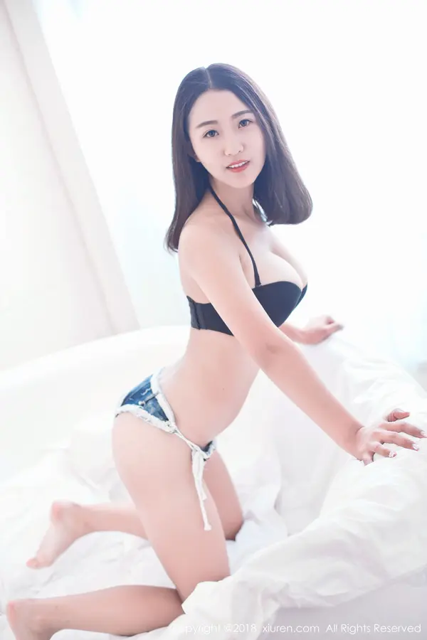 Vol. 00964 七月Julie(49P)