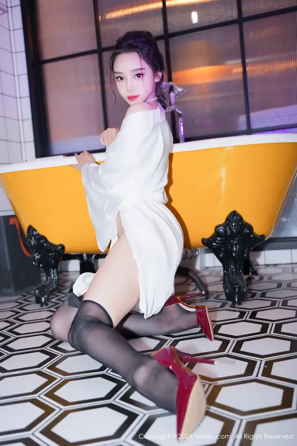 Vol. 08283 苏曼兮(85P)