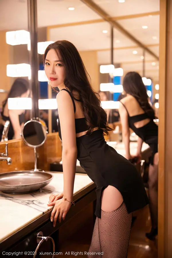 Vol. 02992 梦心月(104P)
